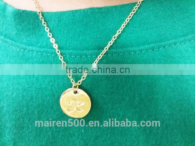 2015 New fashion Custom logo initial disc charm pendant necklace