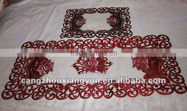 New design cheap organza sheer beaded lace table cloth