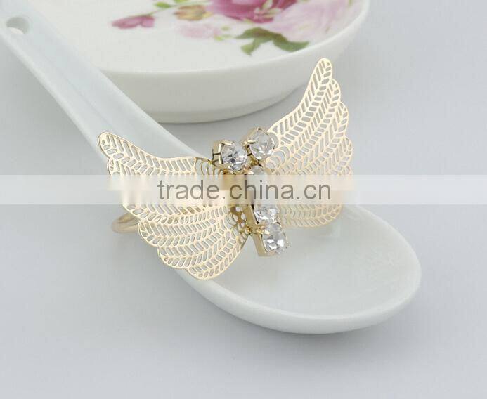 fashionable golden butterfly shape crystal metal alloy napkin rings