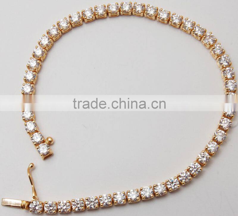 Twisted Designer Piece Green Emerald Beads Round Diamond Double Chain Pendant Earrings Set