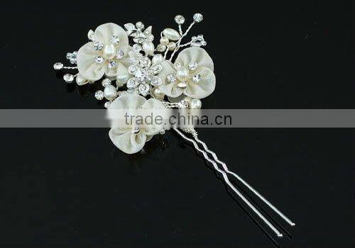 Bridal Wedding Ivory Fabric Pearl Handmade Hair Clip CT1400