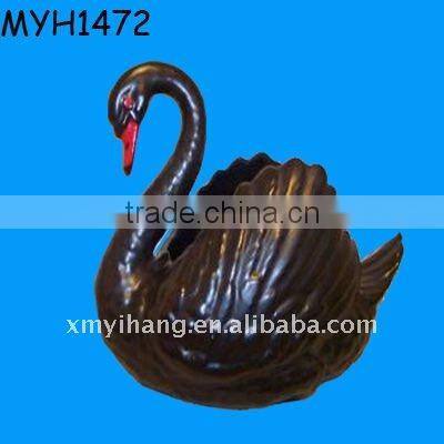 swan art white ceramic vase