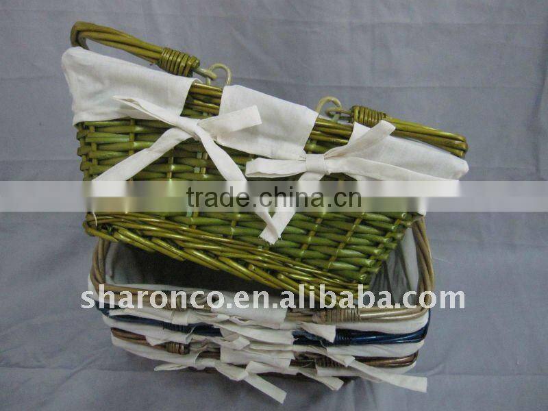 Colourful holiday candy basket for promotion from willow