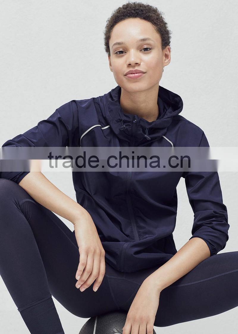 womens lightweight breathable and waterproof jacket outdoor sports