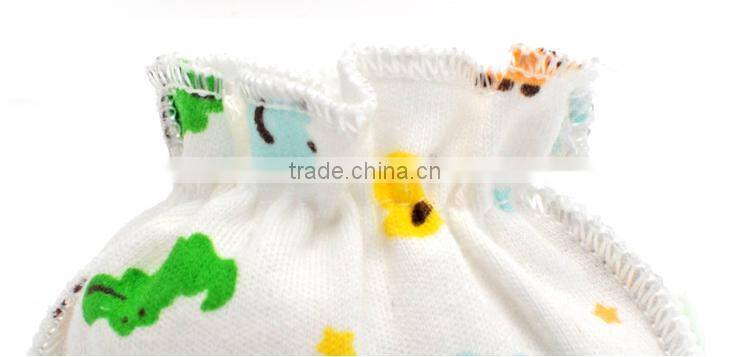 Newborn baby Anti Grasping the face cartoon cotton glove,winter glove thermal baby