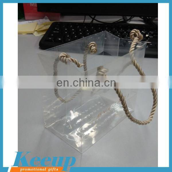 Custom transparent and eco-friendly pvc bags with handle