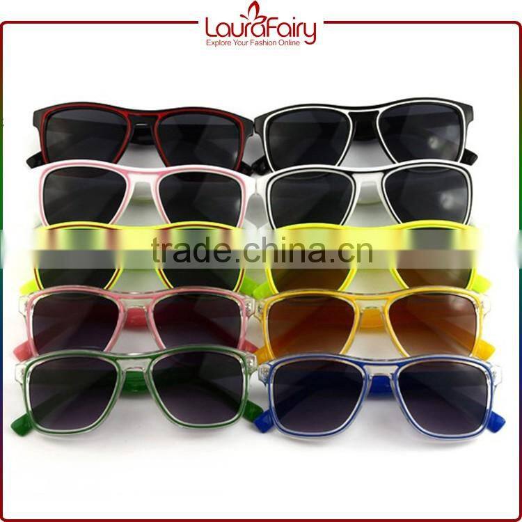 Laura Fairy Free Logo Printing FDA UV400 Cheapest Promotional Plastic Black Sun Glasses