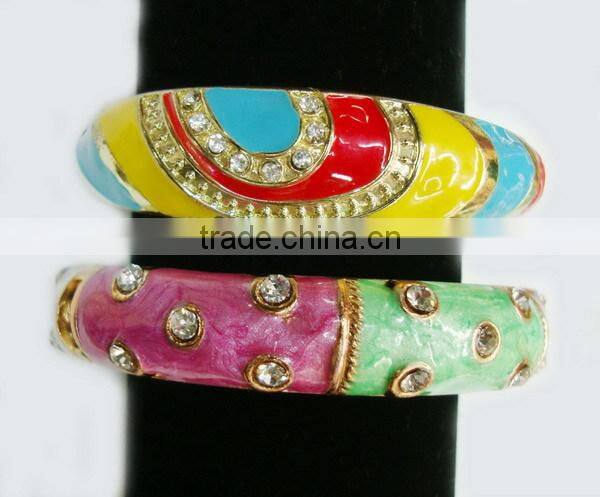 Vintage Style Multi Colored Epoxy Bangle