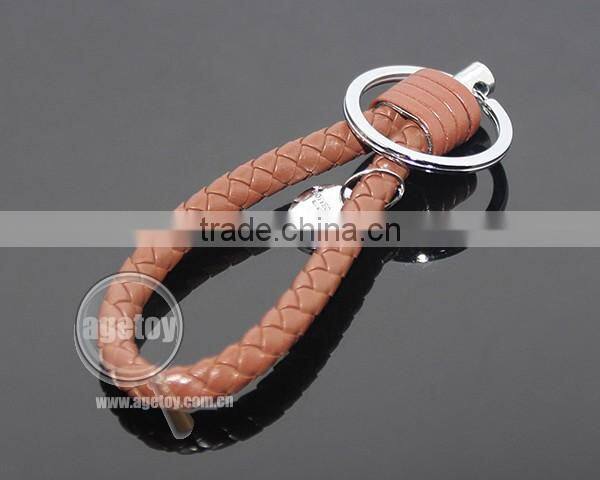 Hot Sale Manual Hand Braided Rope Silver Round Metal Tag Braided Leather Cord Brown Leather Straps Keychain With Braid Leather