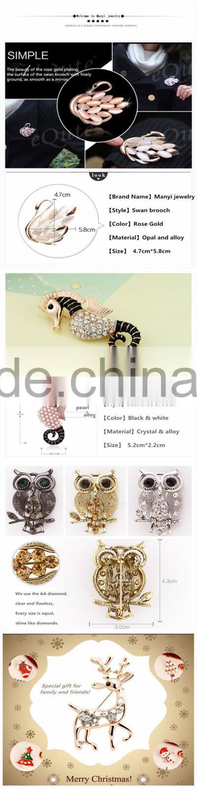 Wholesale Sapphire & Light Sapphire Crystal Rhinestone Snowflake Christmas Brooch Pins & Christmas gift B0478