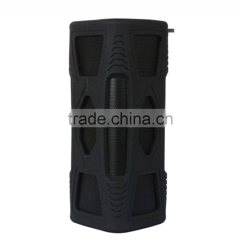 Factory Wholesales Wireless Portable Music High-end Bluetooth Speaker With Silicone Case Remote Clock