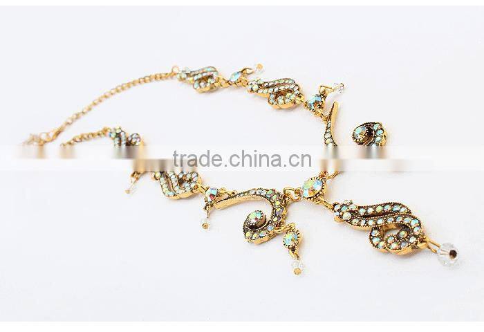 Wholesale women gold jewelry necklace, ladies luxury diamond necklace
