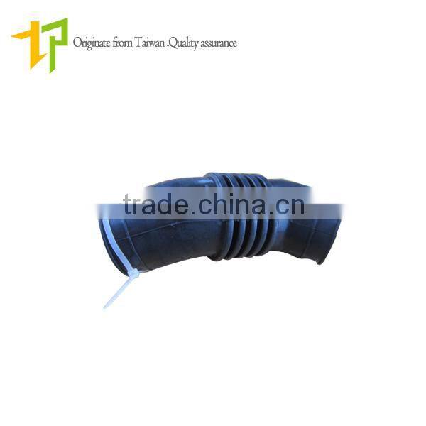High quality Air Intake Hose oem 17881-17020 for Toyota Land Cruiser FZJ80 4500 engine 1HZ