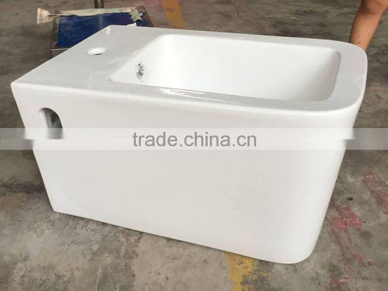 SANITARY WARE CERAMIC FEMALE CLEANING SPRAY HOT AND COLD WATER SHATTAF BIDET