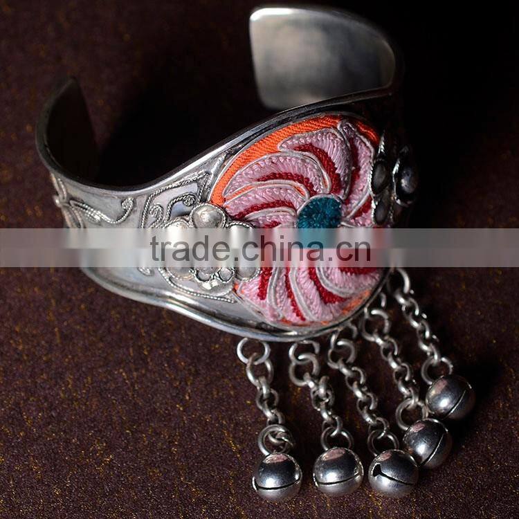 2016JIXIU new arrival embroidery bracelet for women