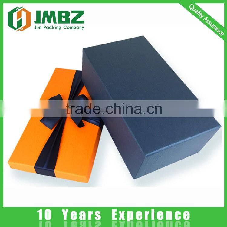 Shipping and packaging hard paper custom clothing box