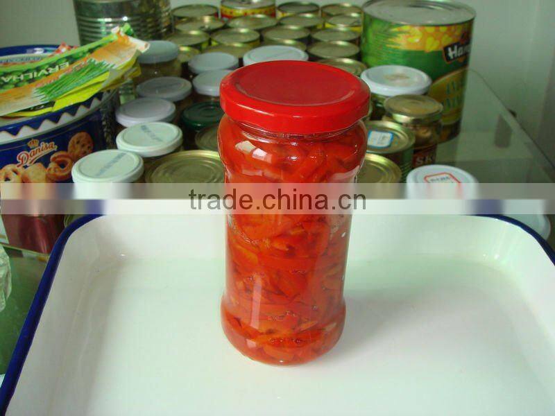 canned red paprika