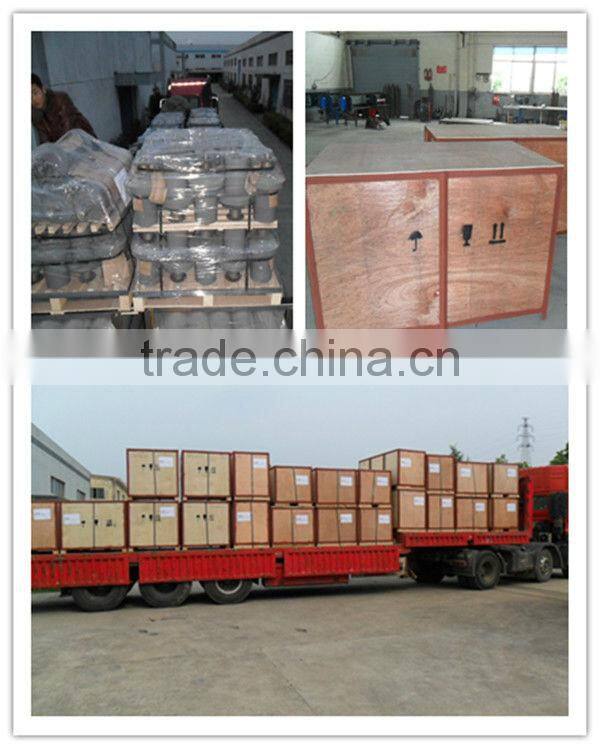 Airport baggage turntable carousel conveyor system