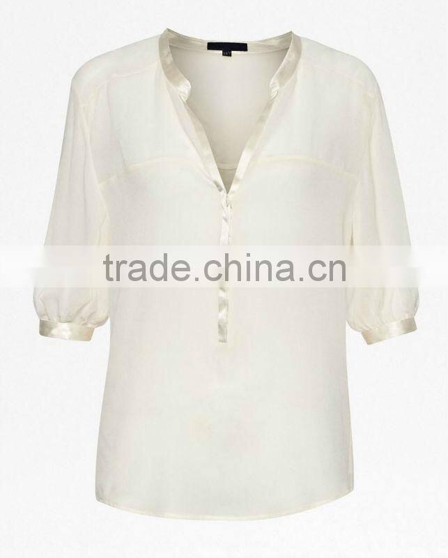 Ladies Collarless Blouse with Satin Hemming