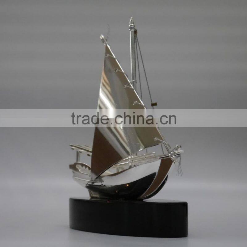 2017 NEW DESIGN real golden plated Dhow Model For kuwait Gifts