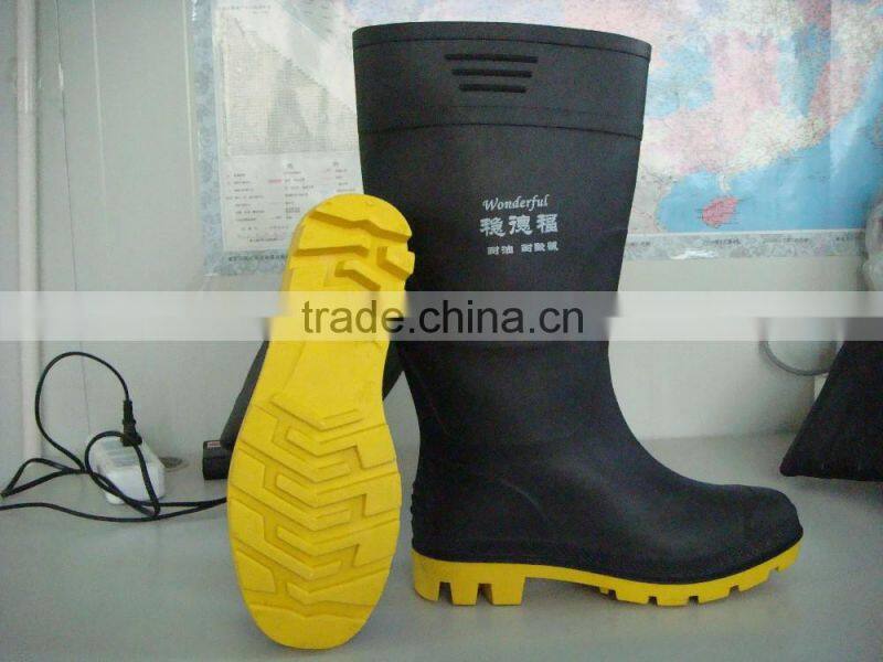 rain working boots of black