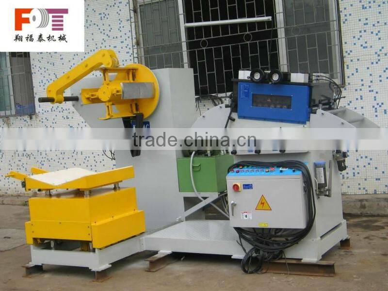 coil loading trolley for stlitting line