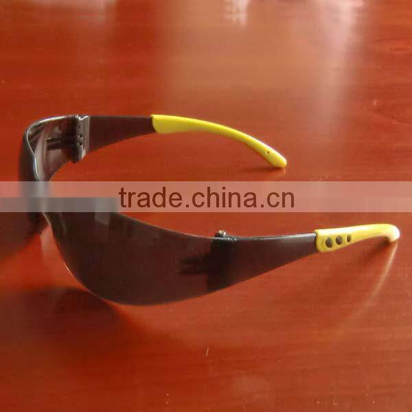2016 hot selling 2.2 mm PC lens protective anti-fog glasses safety anti-fog glasses transparent anti fog glasses manufacturer