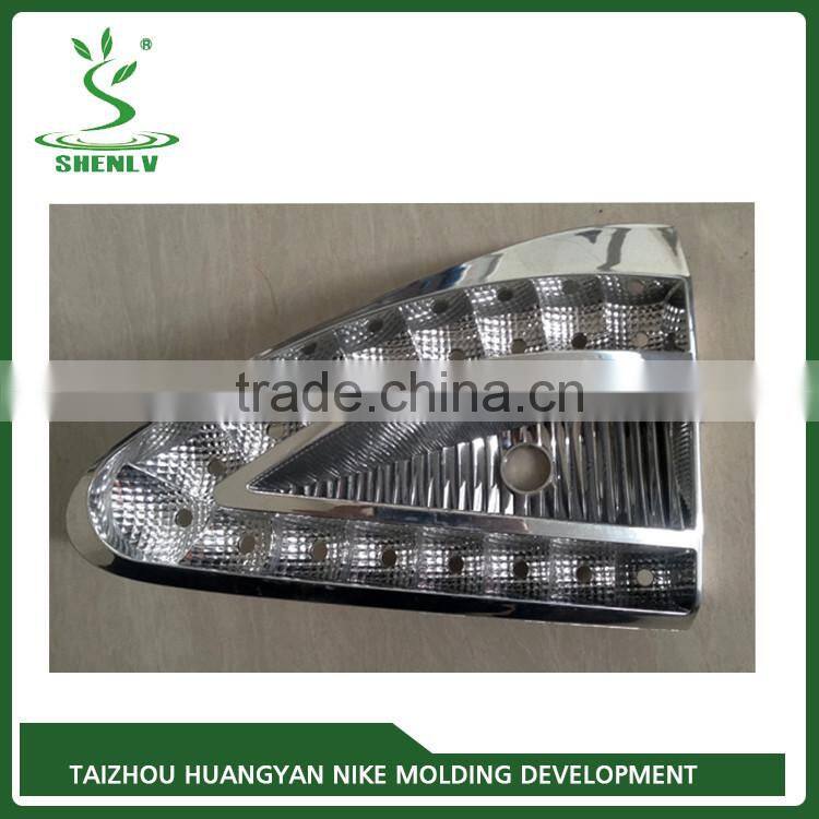 Trending hot and quality assurance tail lamp plastic injection mould