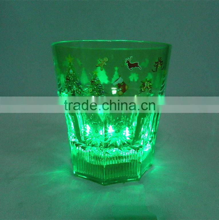 2017 Hot sales new design plastic led flashing christmas decor with plastic cup