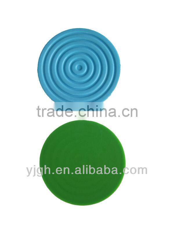 Anti slip heat resistant silicone mat