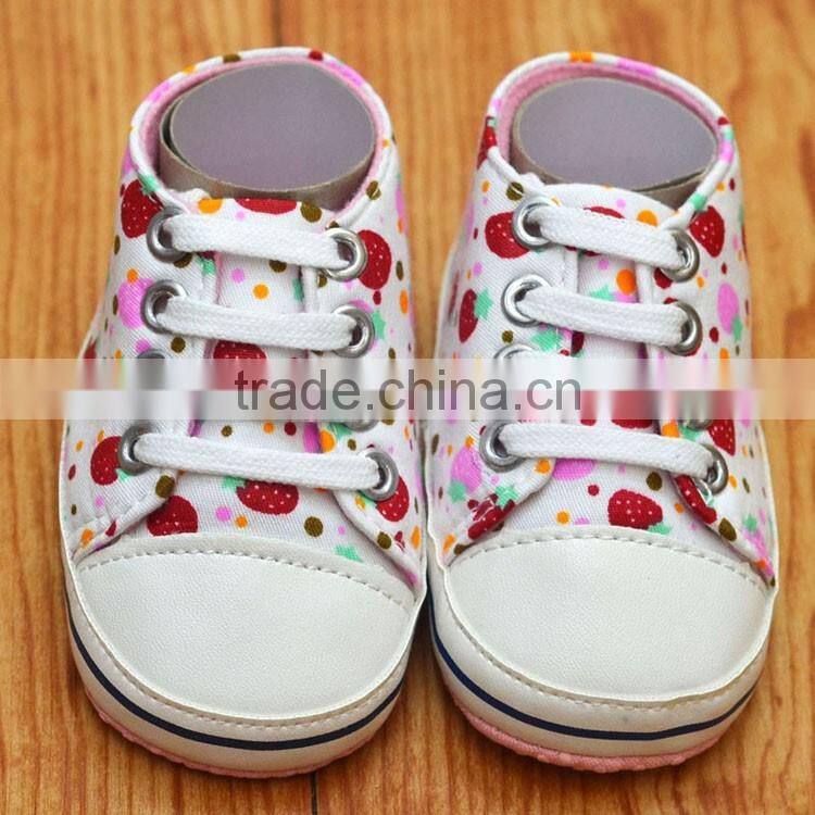 Strawberry printed Baby girl's sportschuhe