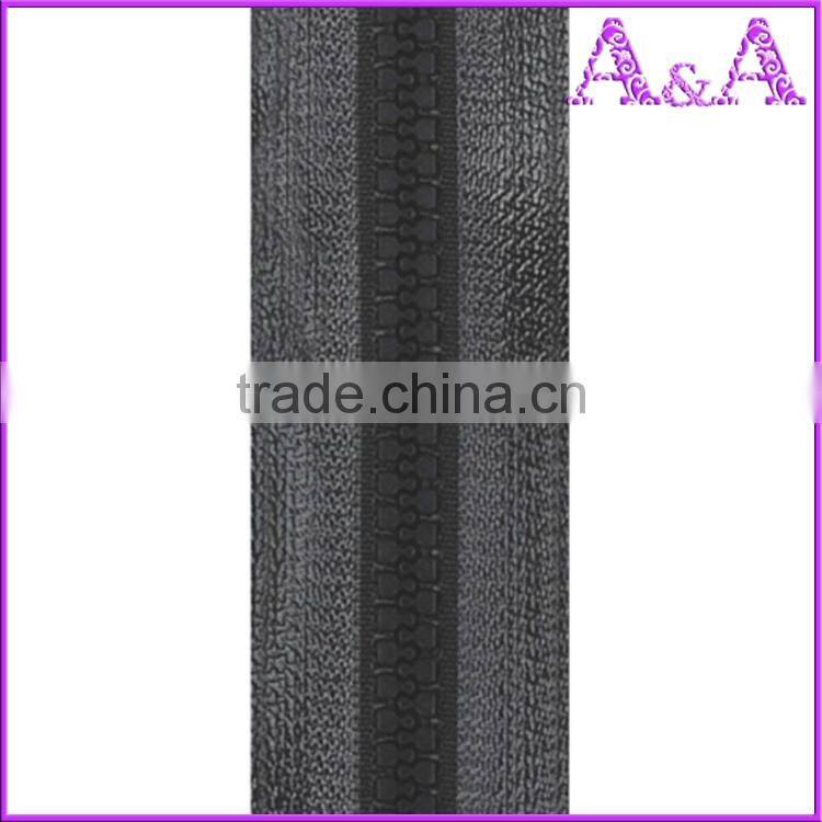 wholesale waterproof plastic long chain transparent teeth plastic long chain large plastic long chain