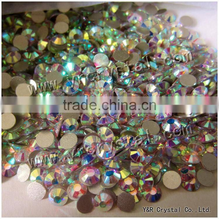 YR2058 flatback rhinestones
