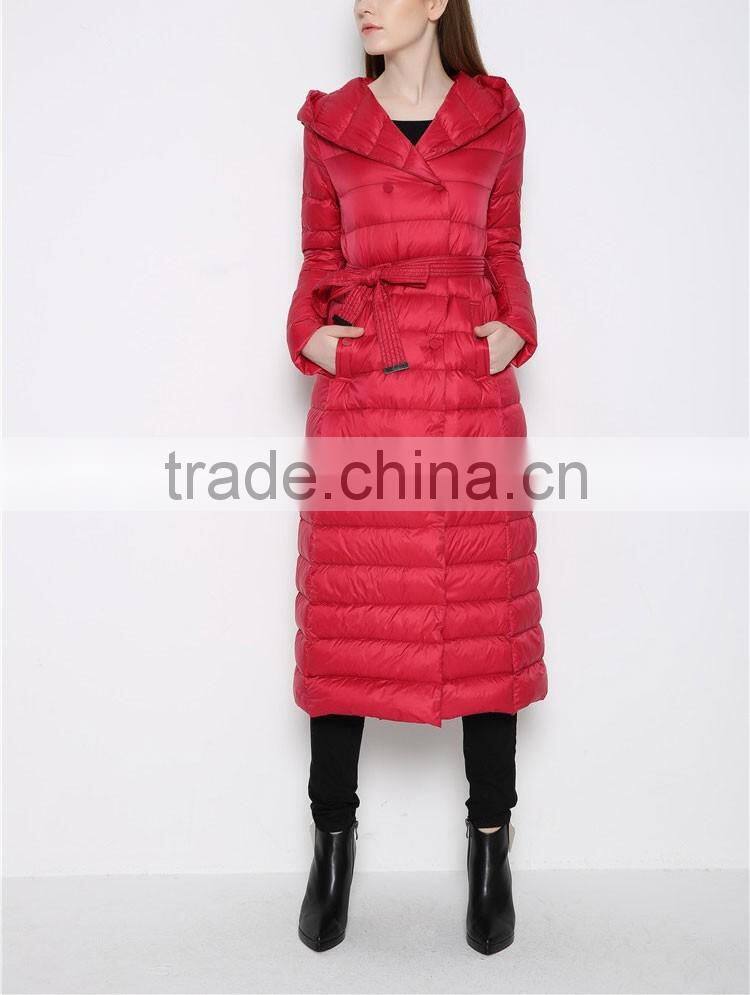 China Manufacturer Red Winter Cold Women Down Jackets