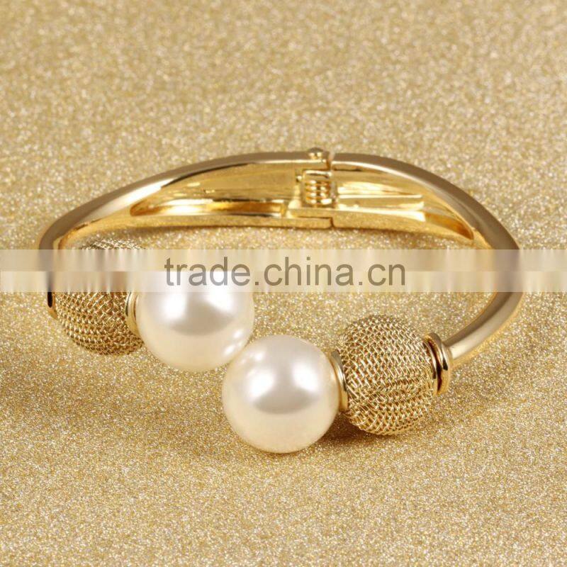 latest design girls top expandable pearl ball bracelet with 18K yellow gold plated