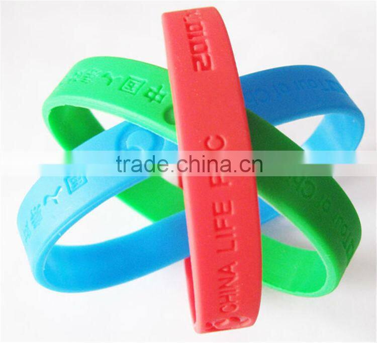 Direct Manufacturer Solid-colored debossed silicone bracelets