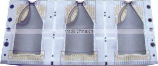 Plastic bottle mould