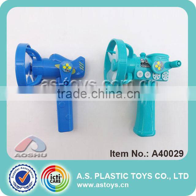 4 Colors hand of plastic wind up mini toy fan