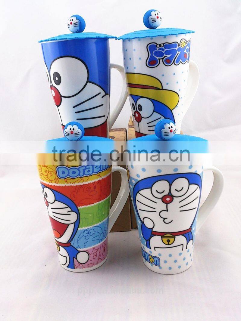 cartoon expression ceramic mug/porcelain tumbler with handle and lid/family use water tumbler