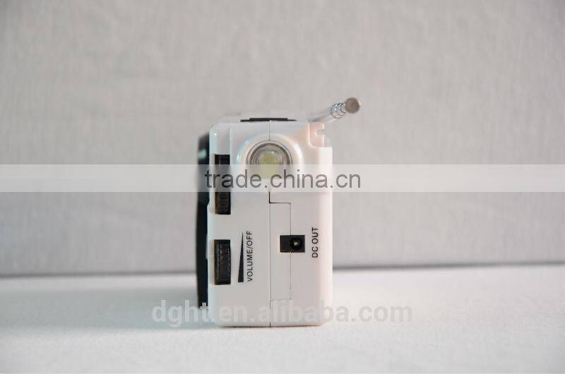 hand crank dynamo rechargeable handheld japanese radio ht-920