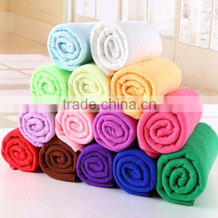 Family with a microfiber towel