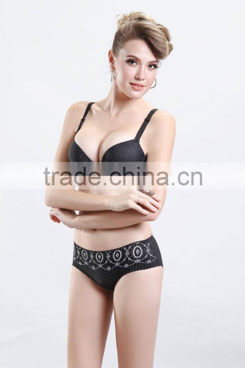 sexy fancy mature ladies bra and panty set