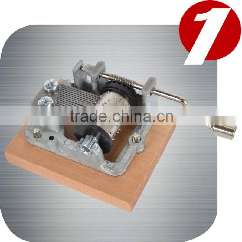 Square Shape and Hand Cranked Play Power wholesale music box wood