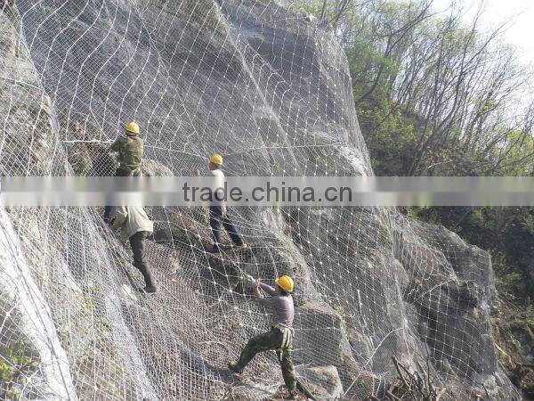 Rockfall Barriers Rockfall Attenuator System SNS protective mesh