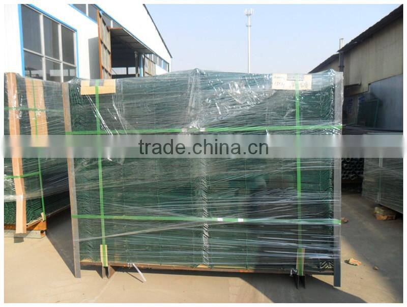 pvc palisade garden fence