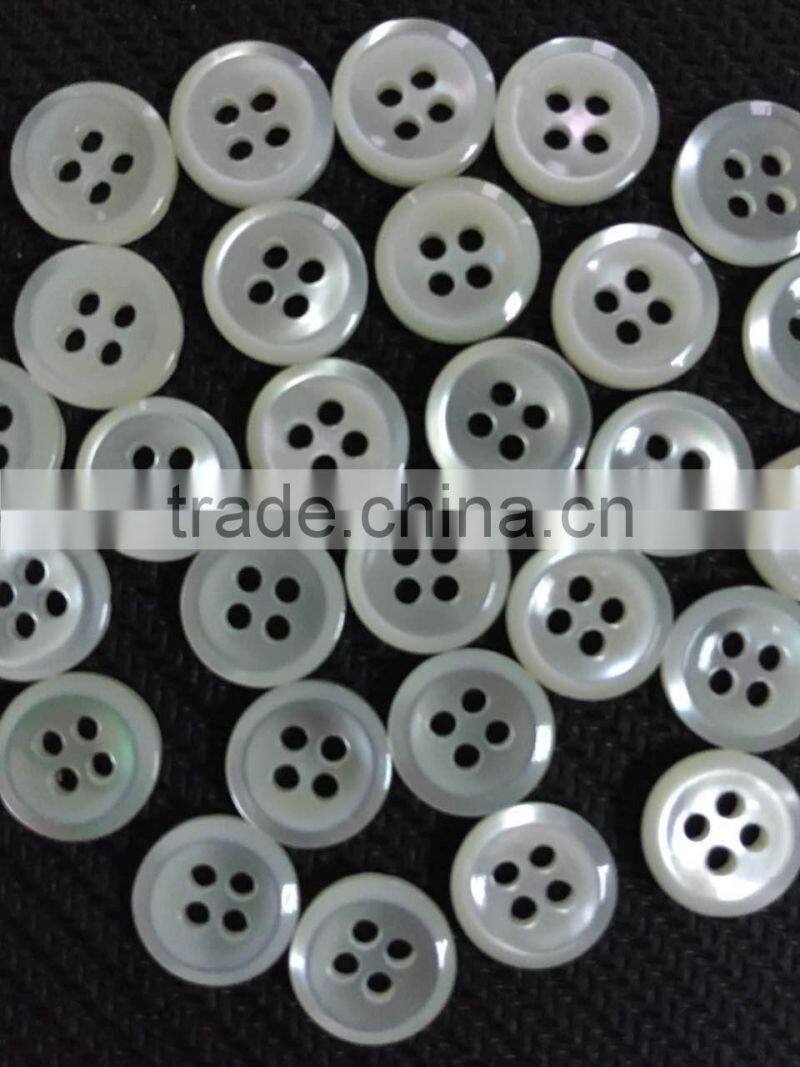 2016 high quality fashion shell buttons manufacter for women garments