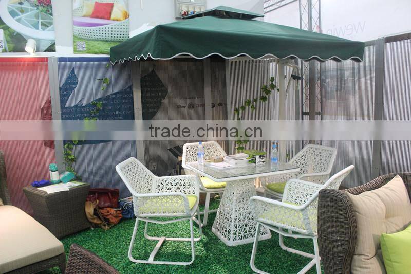 modern design outdoor furniture synthetic rattan chaise lounge with wheel