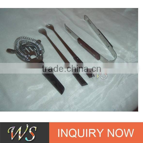 WS-S052 wood handle bar tool set with foam tray packing