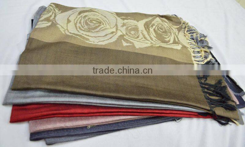Fashion large popular romantic rose 100%viscose soft lady shawl