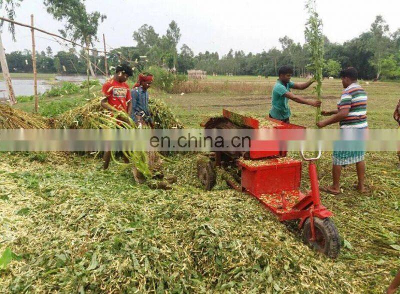 Automatic fiber extracting machine /hemp stalk decorticator